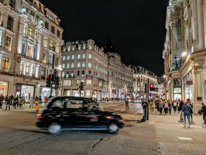 Shh! Oxford St Dream-Come-True Fam Design Hot Spot London Eksteriør billede