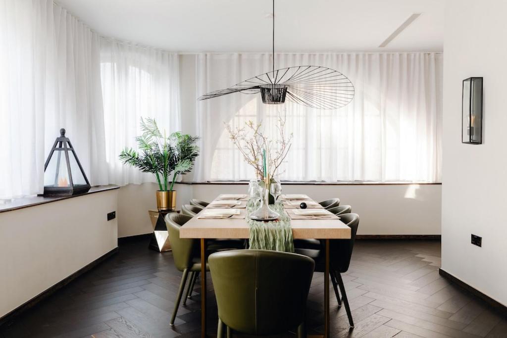 Shh! Oxford St Dream-Come-True Fam Design Hot Spot London Eksteriør billede